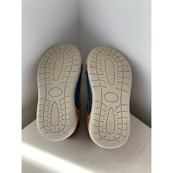 NWT Children's Place Tan High-Top Sneaker Boots With Strap Size 7 Toddler - Picture 5 of 7